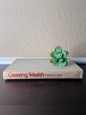 Vintage 1983 Creating Wealth by Robert G. Allen Hardcover Book